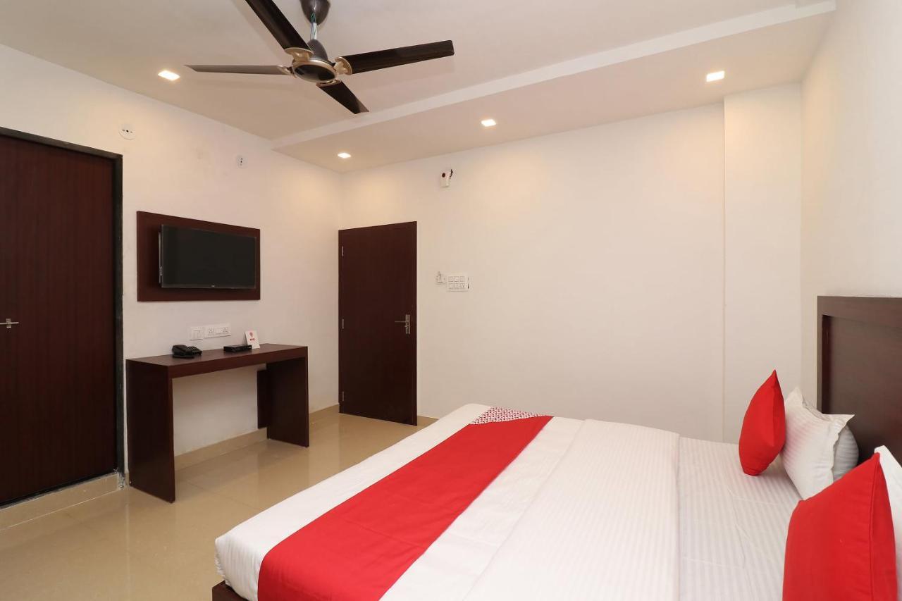 OYO 1021 Hotel Gayatri Residency Tirath Dış mekan fotoğraf
