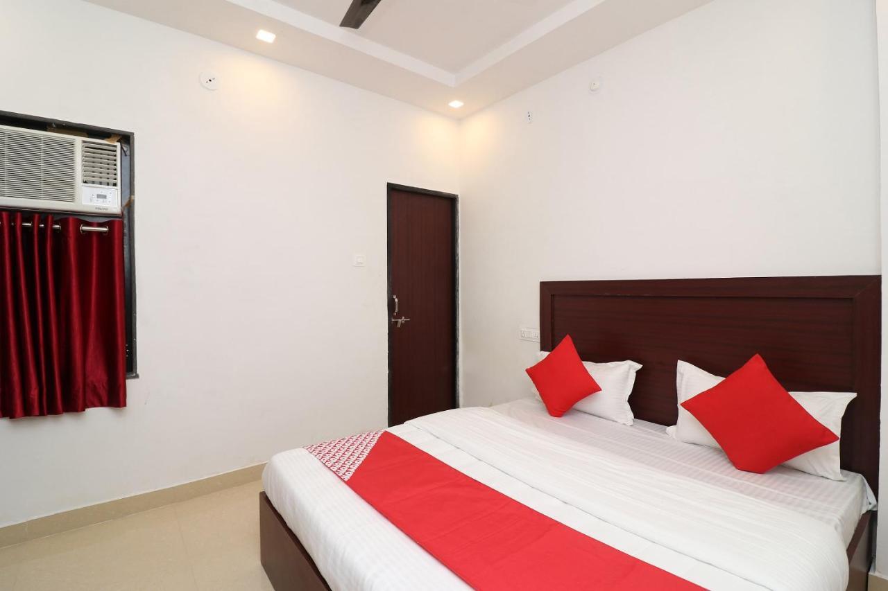 OYO 1021 Hotel Gayatri Residency Tirath Dış mekan fotoğraf