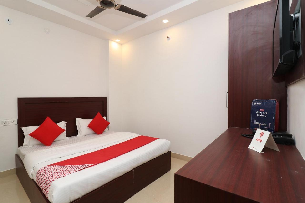 OYO 1021 Hotel Gayatri Residency Tirath Dış mekan fotoğraf