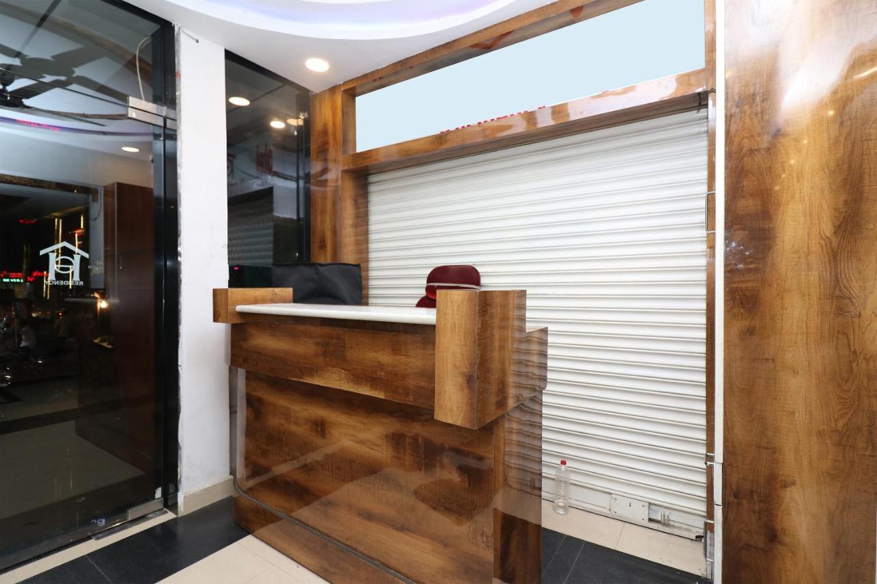 OYO 1021 Hotel Gayatri Residency Tirath Dış mekan fotoğraf