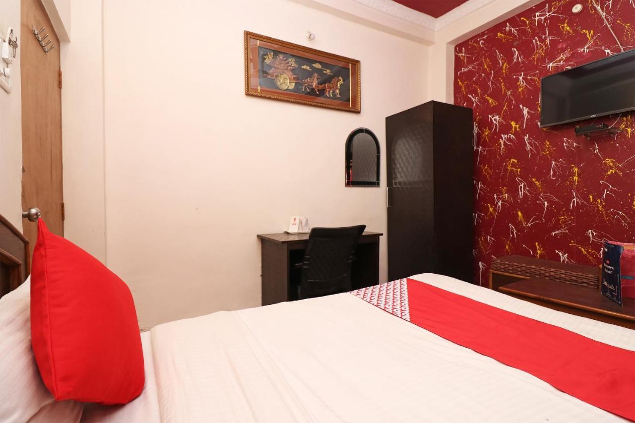 OYO 1021 Hotel Gayatri Residency Tirath Dış mekan fotoğraf
